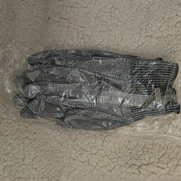 CORDOVA# 3751 MONARCH-PU 13 Gauge Taeiki 5 Glove , Package of 12, NWT - Picture 3 of 5